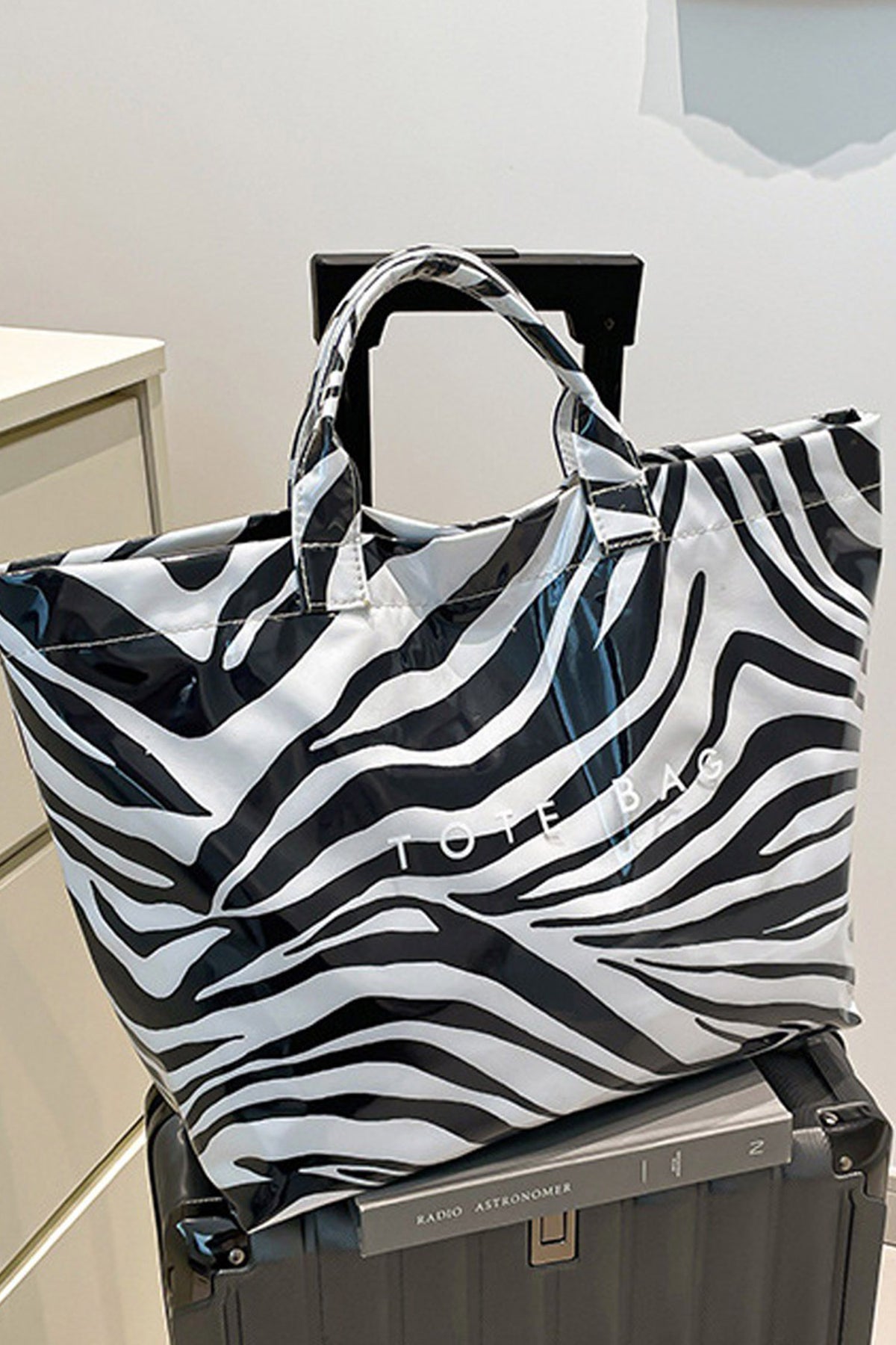 Blackish Green Tropical Print Travel Tote Bag
